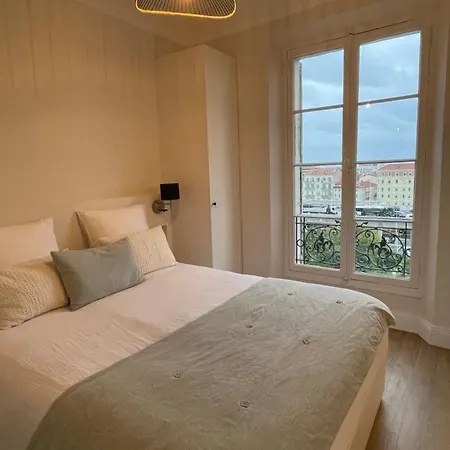 Superbe T2 Climatise Au Centre + Parking Apartment Cannes Exterior photo