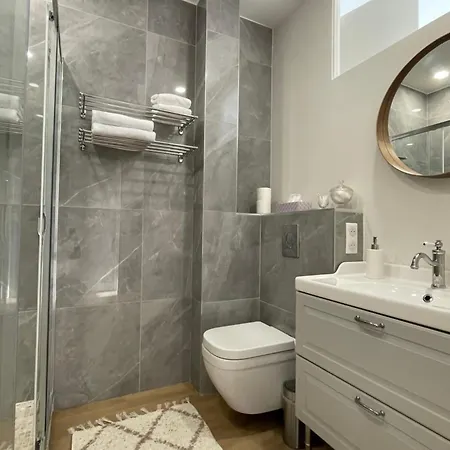 Superbe T2 Climatise Au Centre + Parking Apartment Cannes Exterior photo