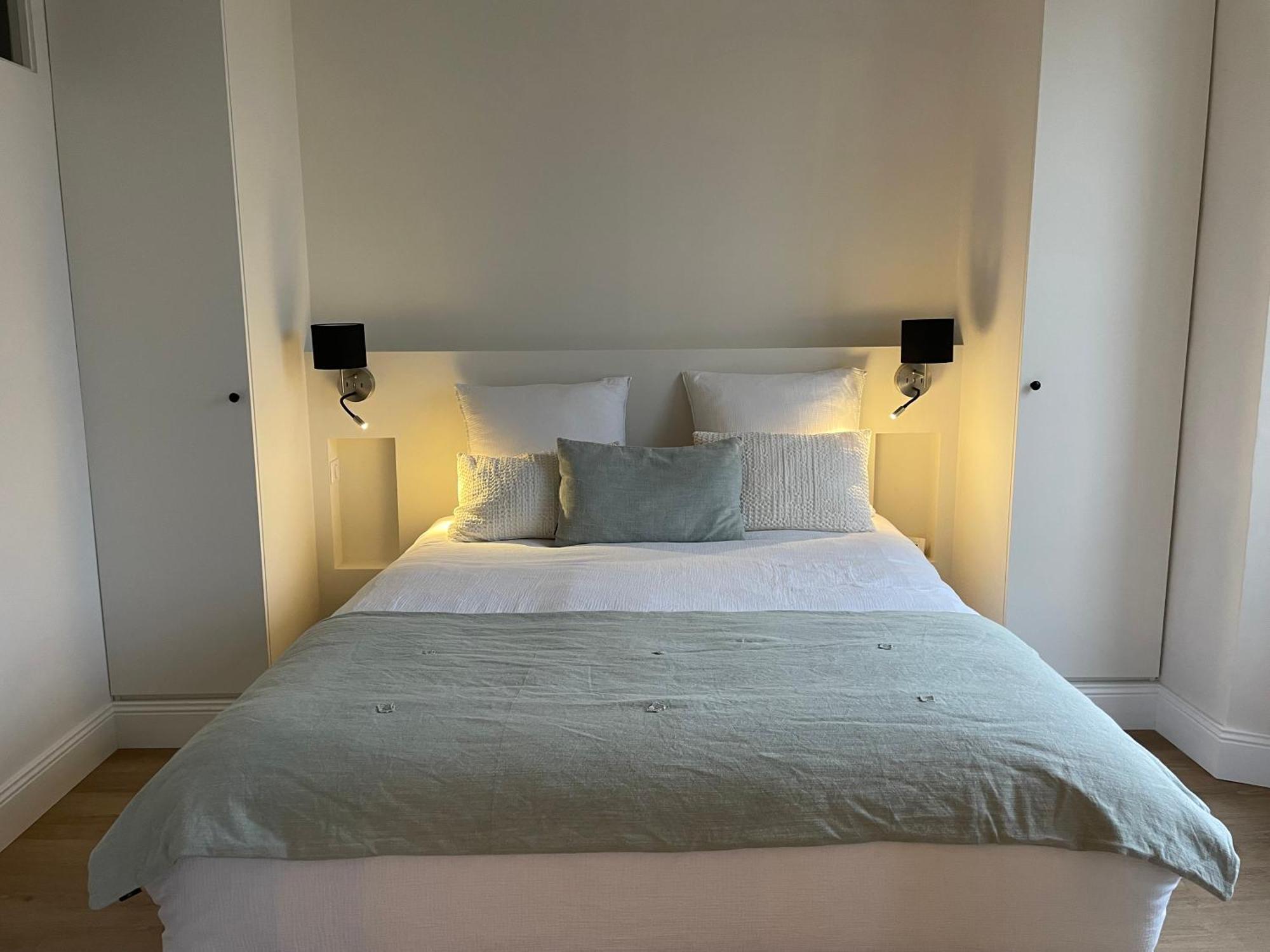 Superbe T2 Climatise Au Centre + Parking Appartement